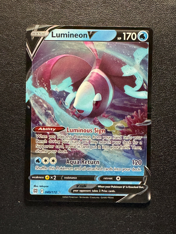 040 Lumineon V Brilliant Stars Holo Rare V Near Mint
