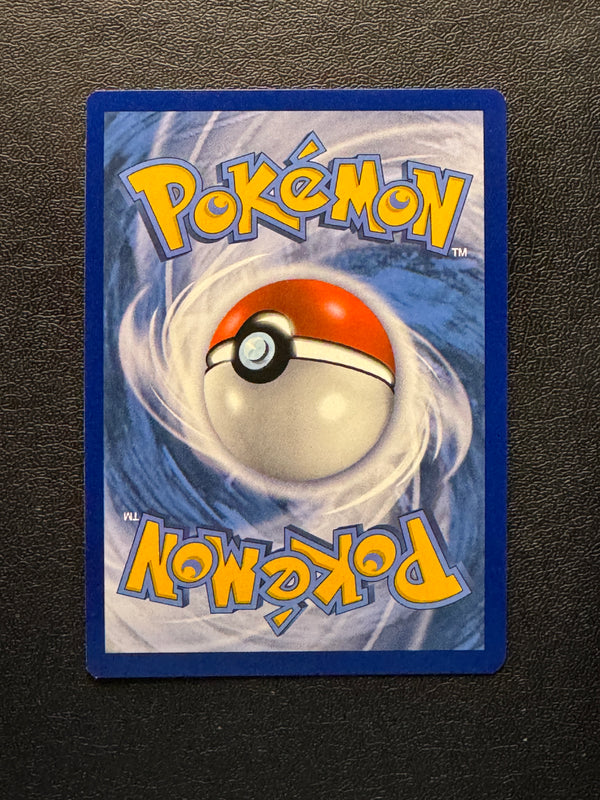 043 Cinderace V Fusion Strike Holo Rare V NM