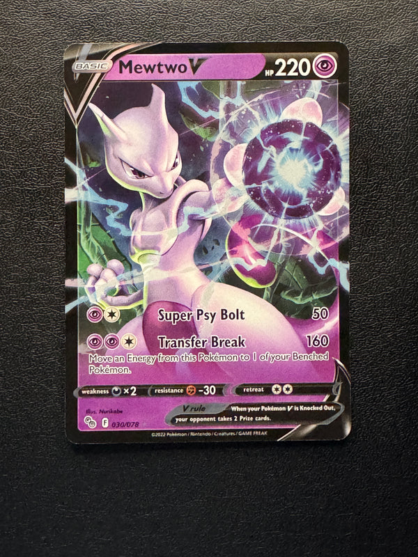 030 Mewtwo V Pokemon GO Holo Rare V Near Mint
