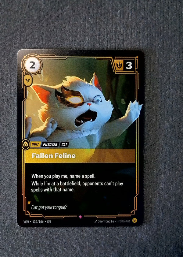 132 Fallen Feline [Foil] Vendetta Rare NM
