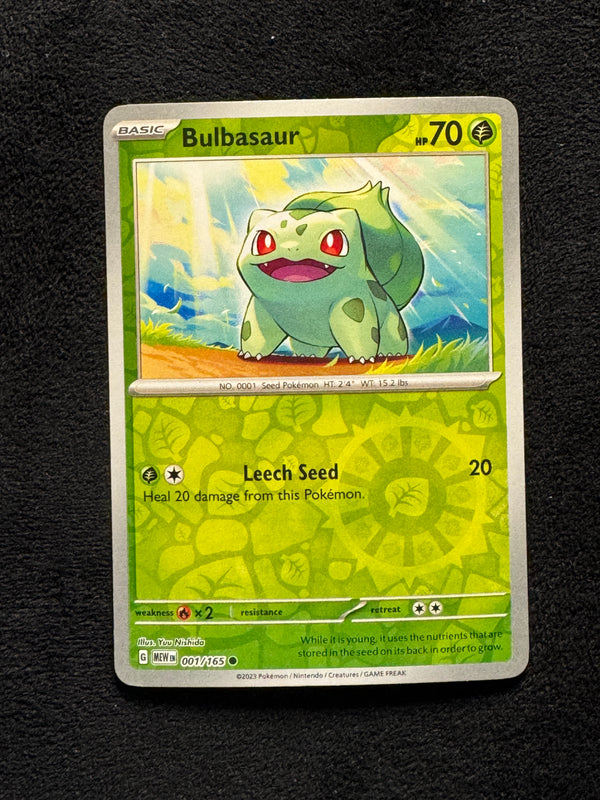 001 Bulbasaur [Cosmos Holo] Scarlet & Violet 151 Common Near Mint