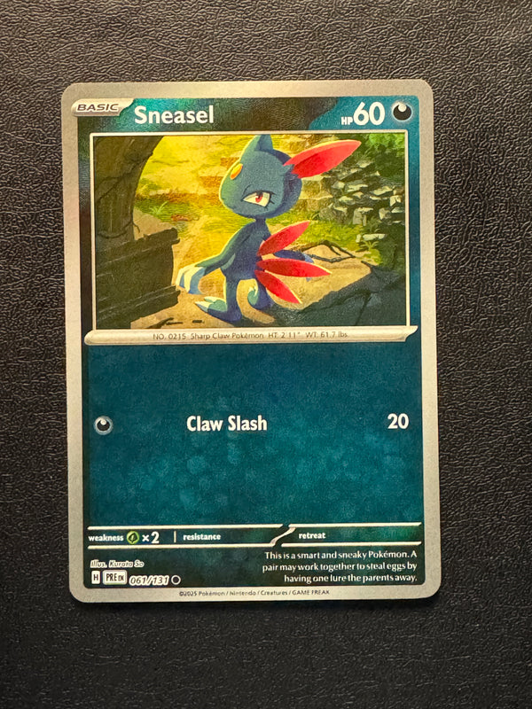 061 Sneasel [Poke Ball] Prismatic Evolutions Common Near Mint