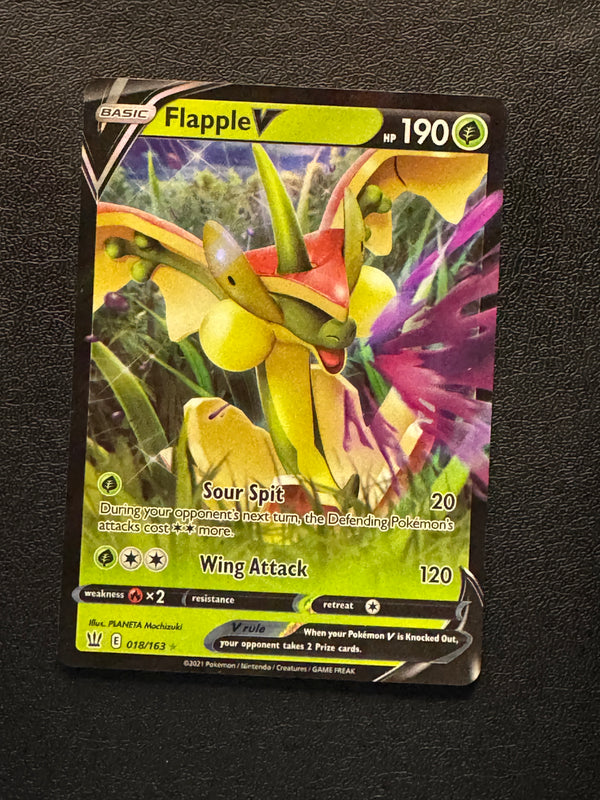 018 Flapple V Battle Styles Holo Rare V Near Mint