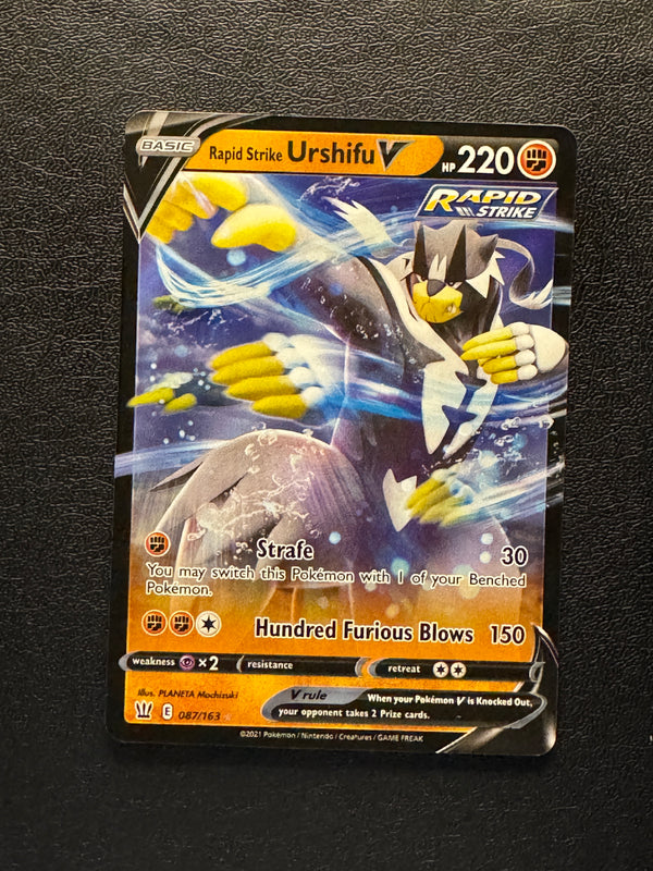 087 Rapid Strike Urshifu V Battle Styles Holo Rare V NM