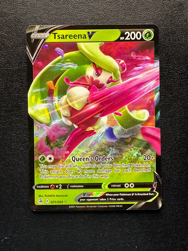 021 Tsareena V Fusion Strike Holo Rare V NM